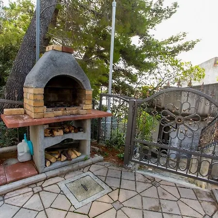 Apartament Bravo - 100 M From Beach