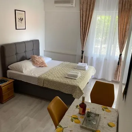 Bravo - 100 M From Beach Apartament