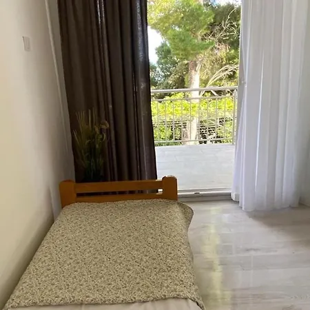 Bravo - 100 M From Beach Apartament