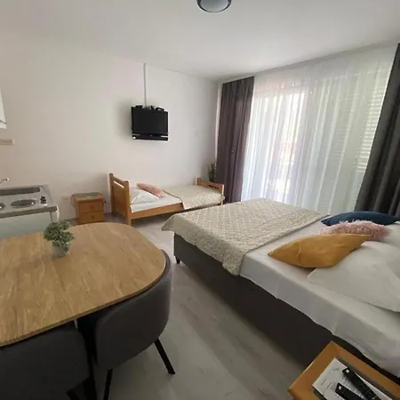Bravo - 100 M From Beach Apartament Baška Voda